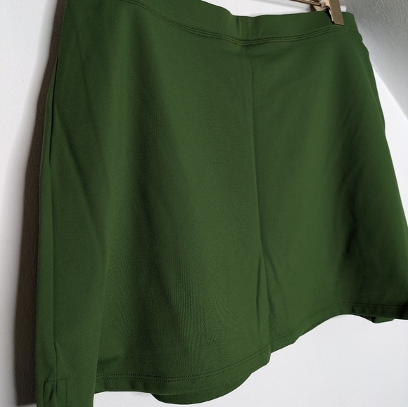WEWOREWHAT Active Tennis Workout Skort Court Green NEW Size M - Picture 4 of 7
